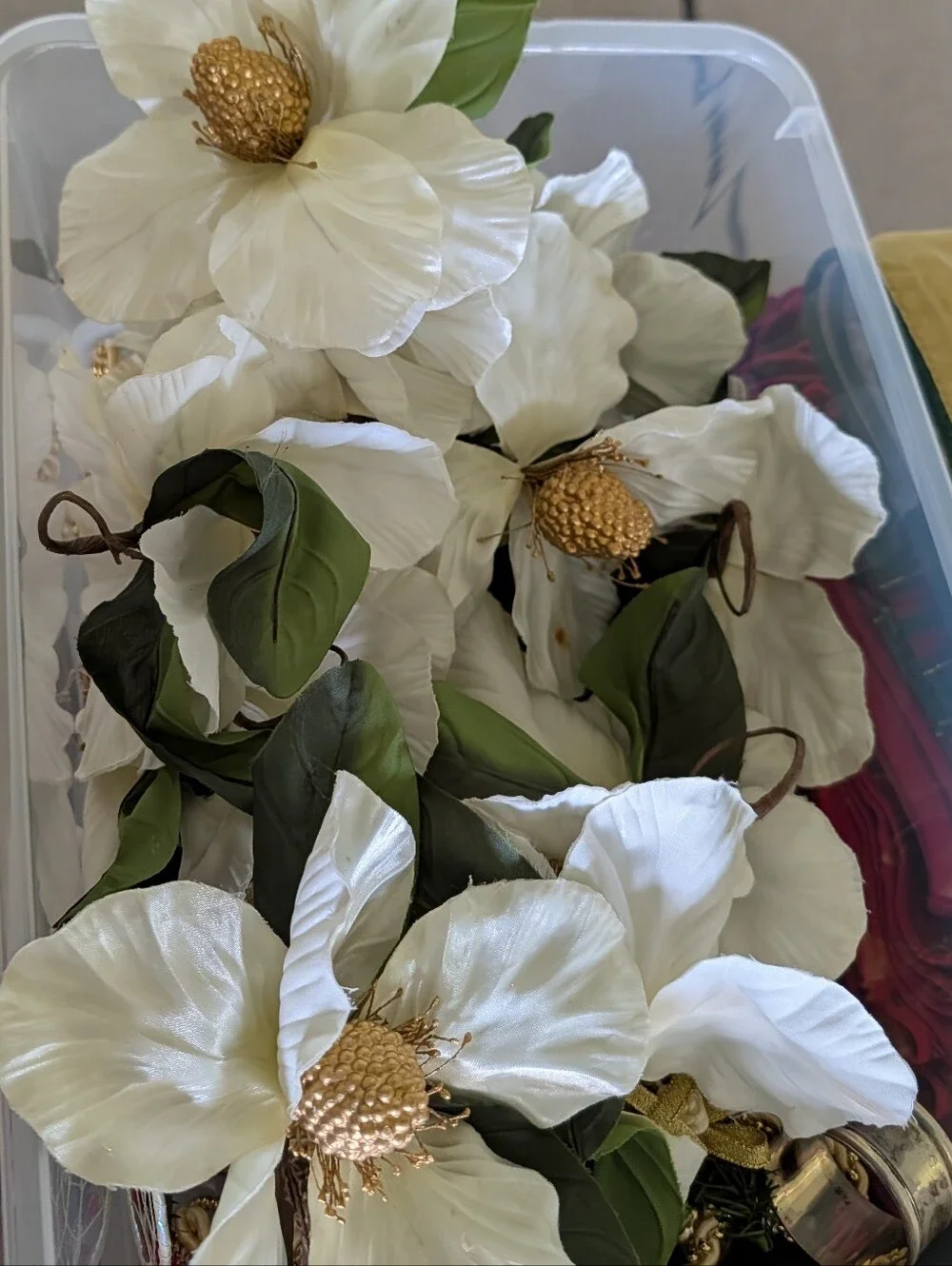 set of 10 MAGNOLIA NAPKIN RINGS flower